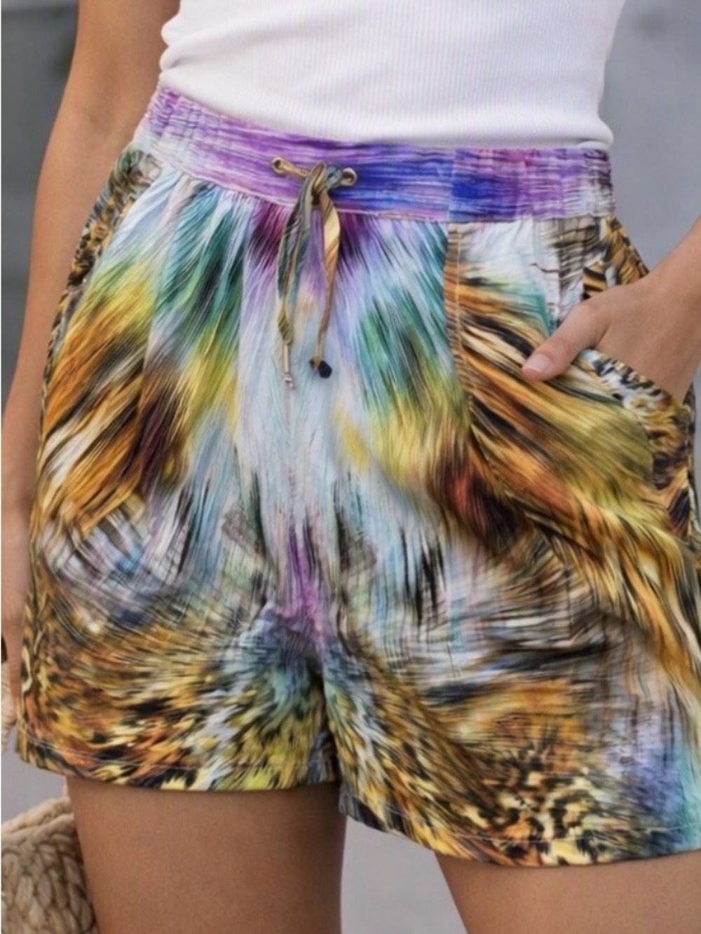 Bebe Vibrant Multicolor Drawstring elastic shorts 🩳 size medium